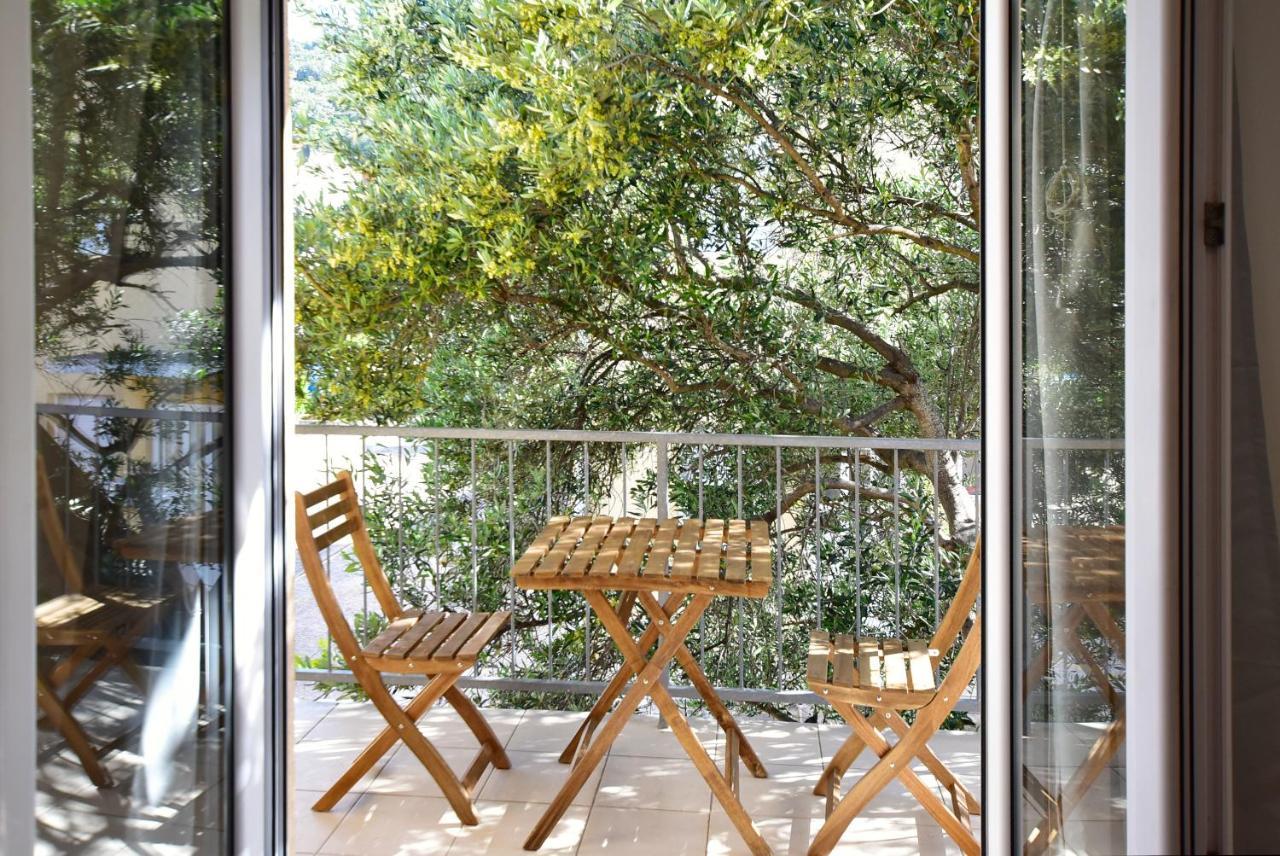 Olive Tree Apartment Stari Grad  Exterior photo
