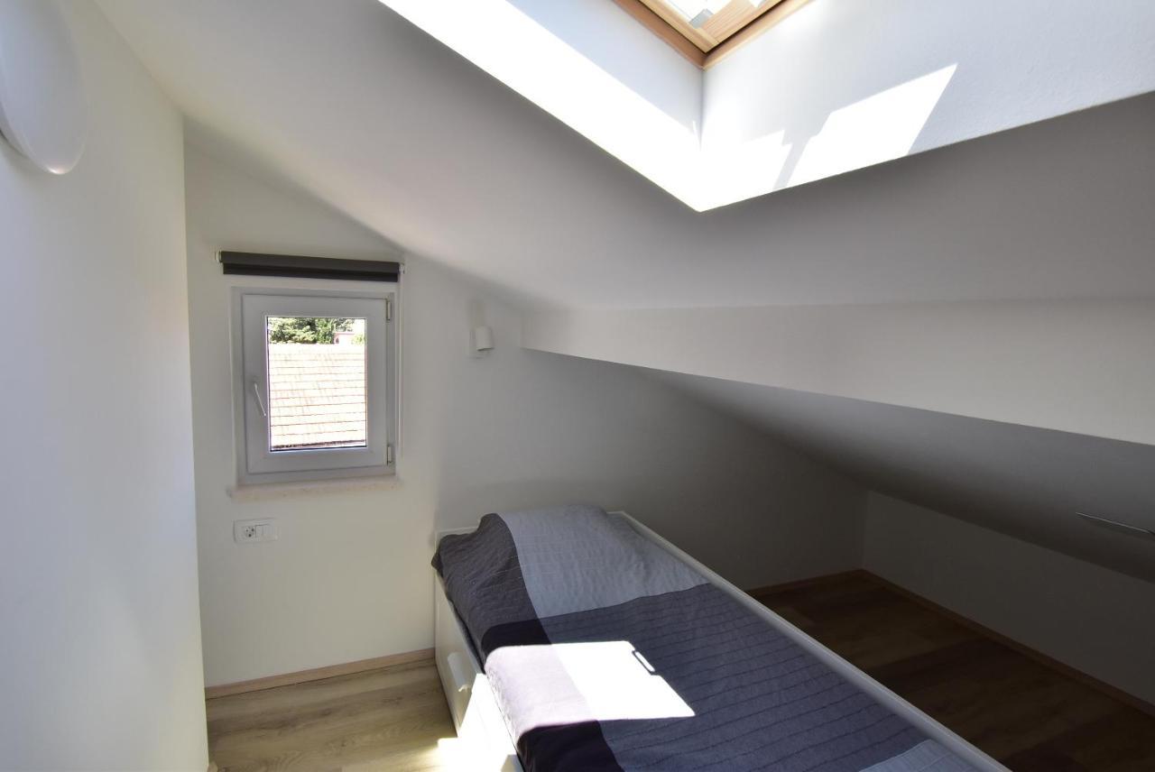 Olive Tree Apartment Stari Grad  Exterior photo